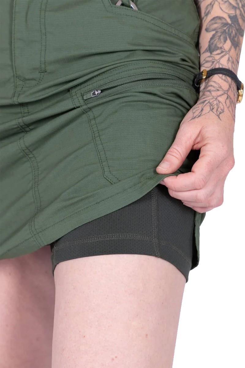 Compass CoolSwap Cargo Skort - aventurine green 1