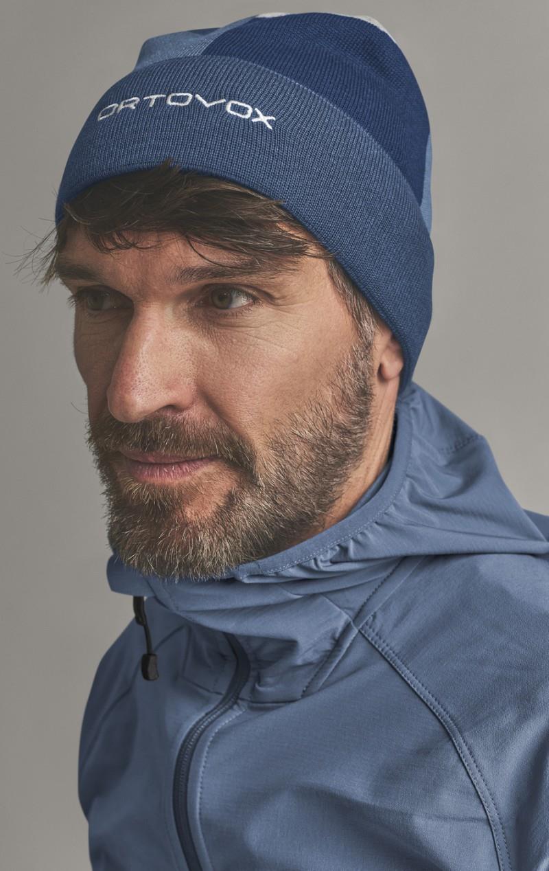 Patchwork Beanie - blue nunatak 1