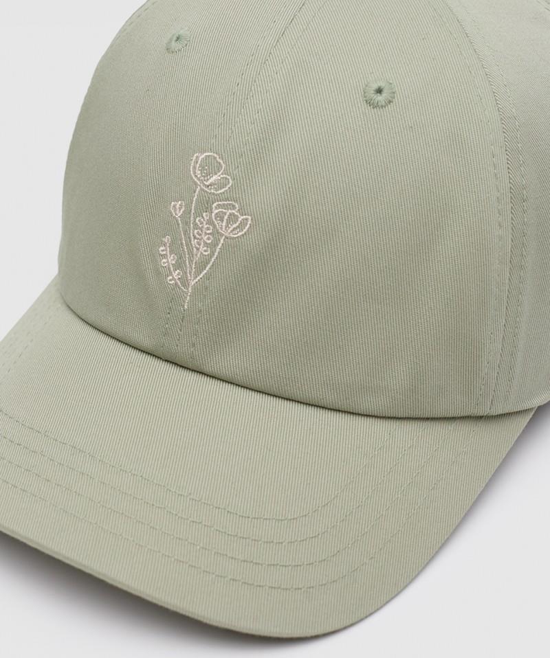 Flower Embroidery Peak Hat - light moss / white oak 1