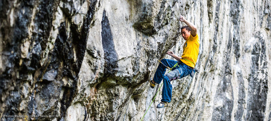 Rock Climbing Shoes and Harness: choose your essentials