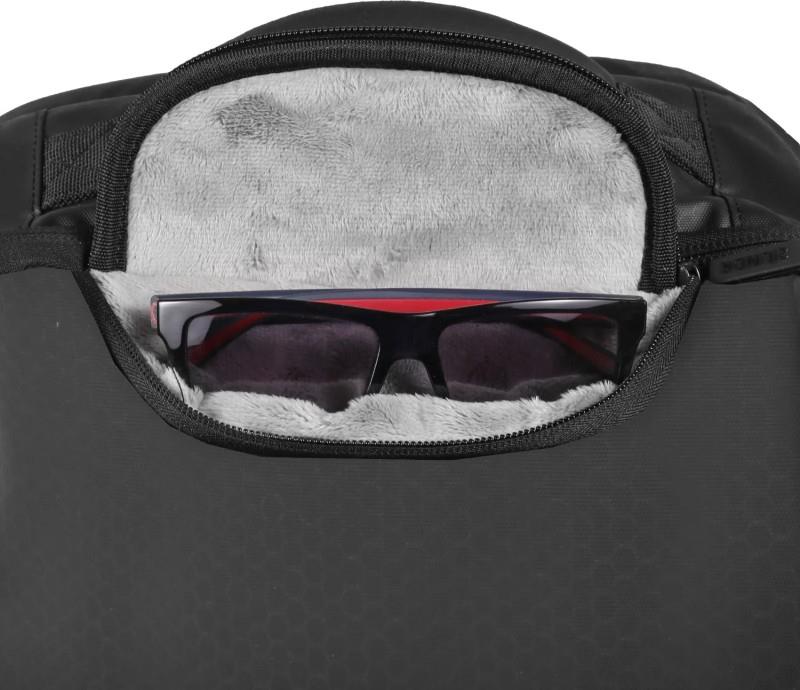 Nomad Travel Pack - blackcomb 1