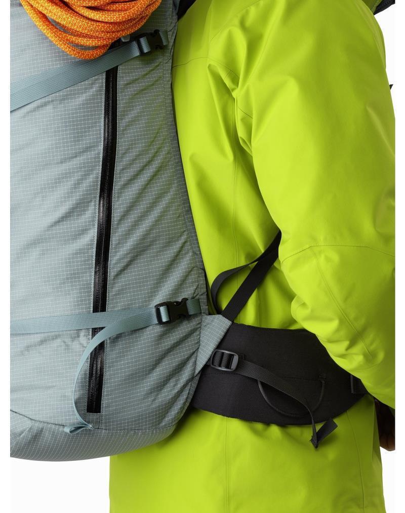 Alpha AR 55 Backpack - Robotica 8