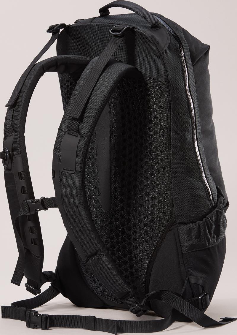 Arro 22 Backpack - Black II 3