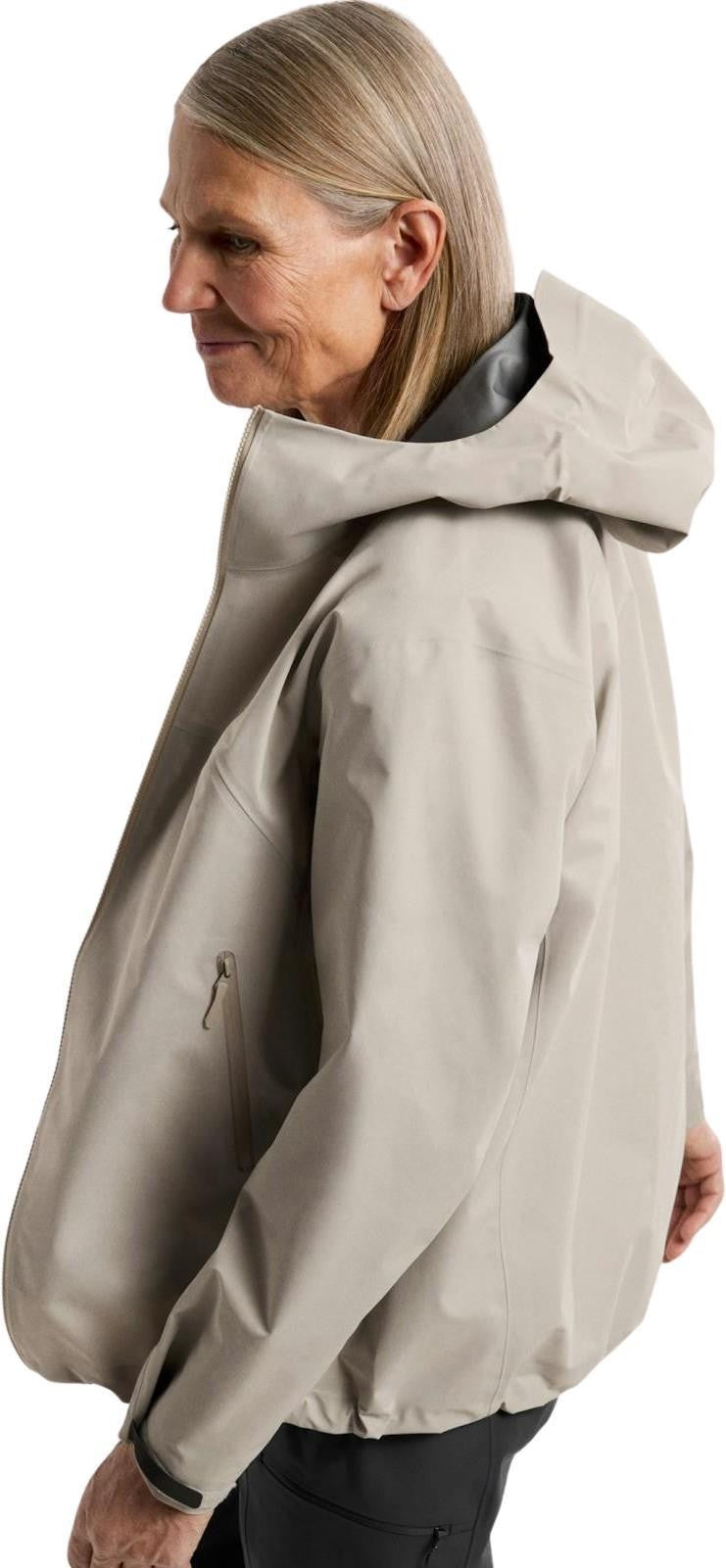 Beta Jacket - Womens - rune 1