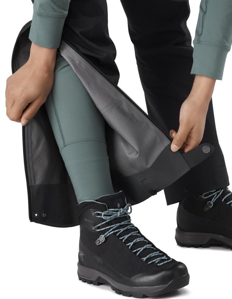 Beta LT Pants, Short - Womens - Black 4