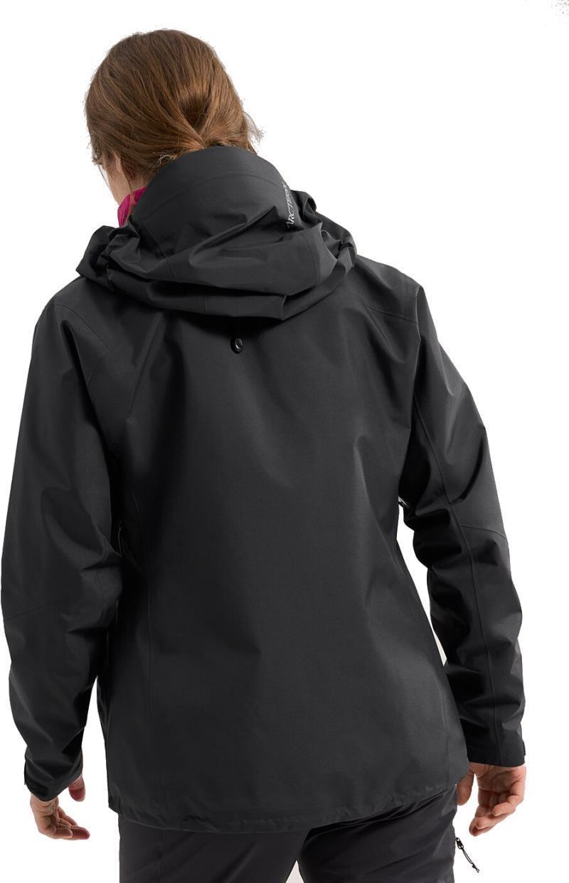 Beta Lightweight Jacket - Womens - Black 3