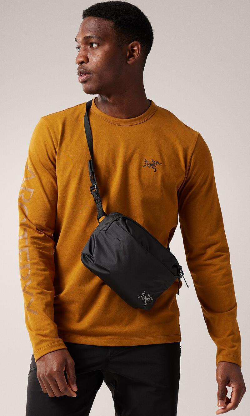 Heliad 6L Crossbody Bag - Black 4