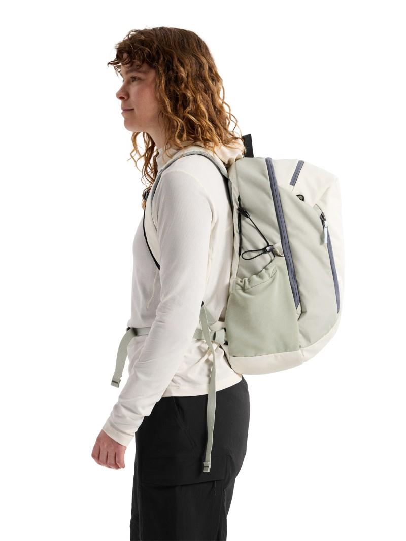 Mantis 26 Backpack - headwaters 1