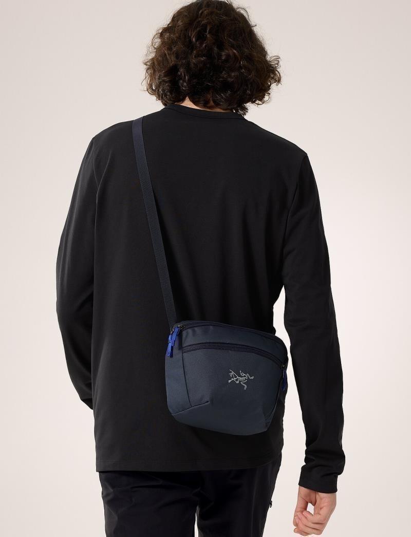 Mantis 2 Waist Pack - black sapphire / vitality 1