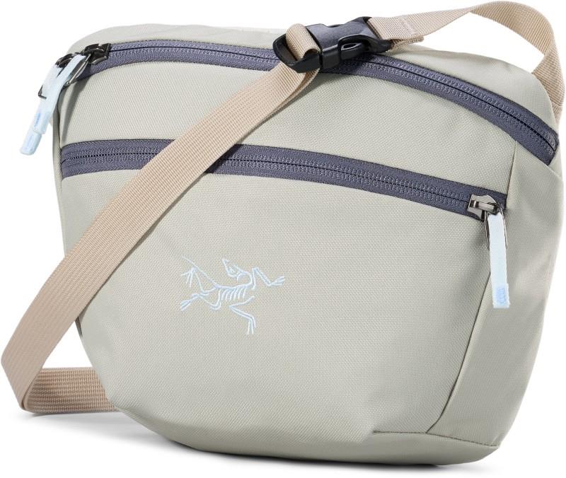 Mantis 2 Waist Pack - headwaters 1