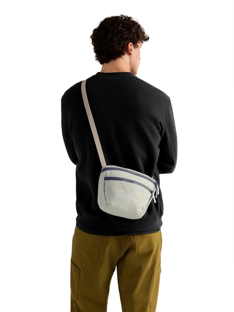 Mantis 2 Waist Pack - headwaters 1