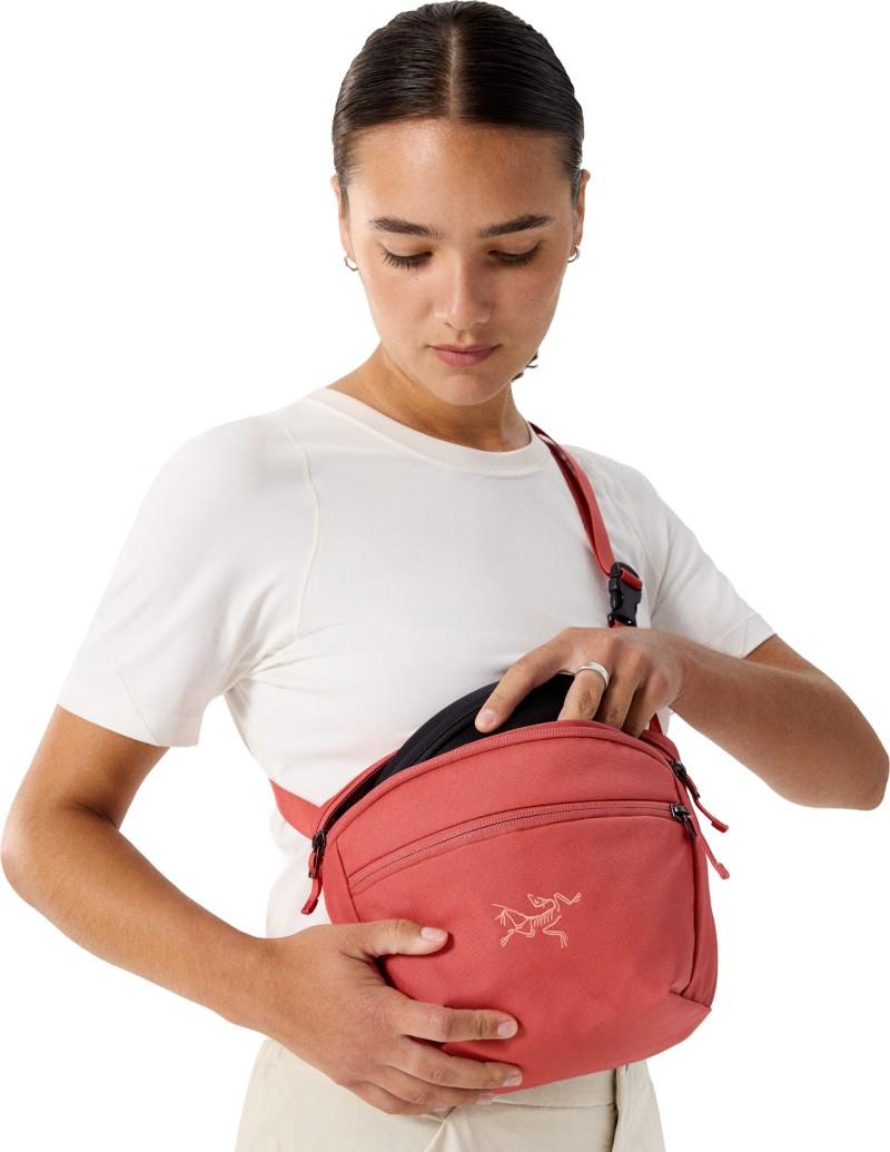 Mantis 2 Waist Pack - stone red 1