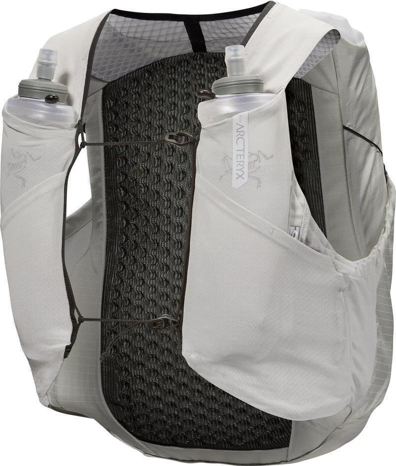 Norvan 14 Vest - Solitude 1