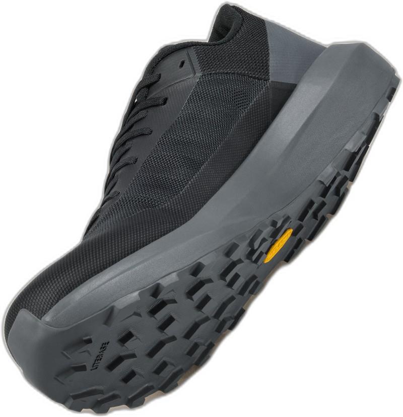 Norvan LD 4 - Womens - black / cloud 1