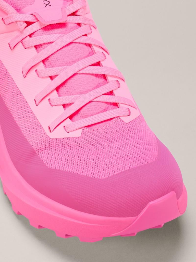 Norvan LD 4 - Womens - pink aura / fruit punch 1
