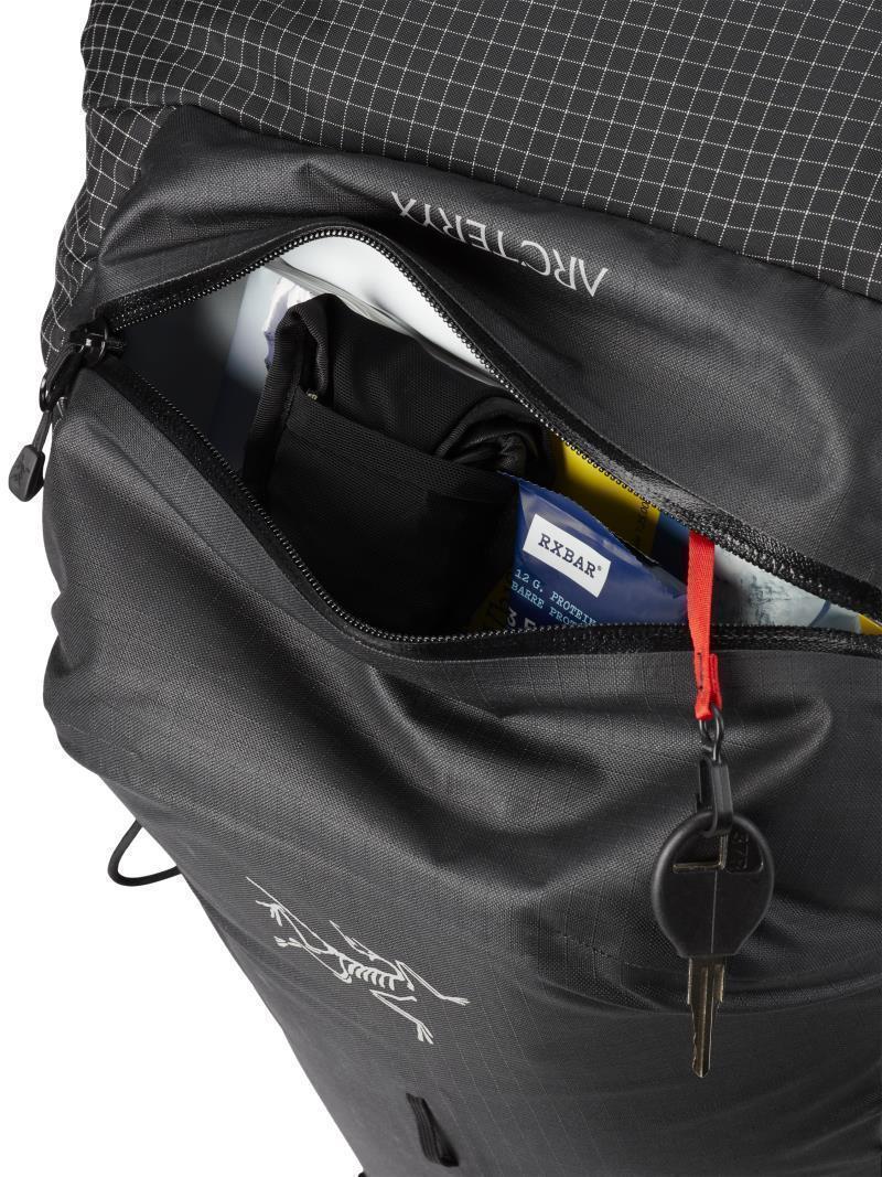 Rush SK 42 Backpack - Black 6