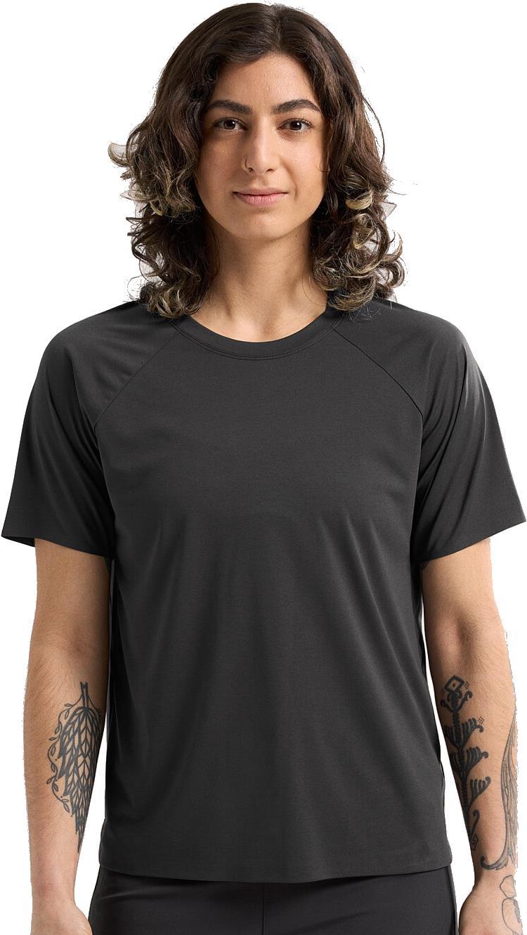 Silene Crew SS - Womens - Black Heather 2