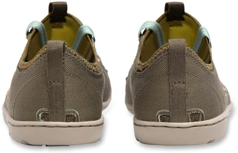 Loyak - Womens - lichen green 1