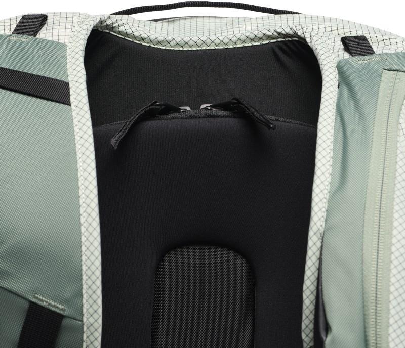 Dawn Patrol 32 Backpack - foam green 1