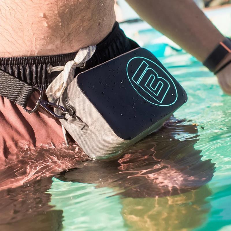Highwater Hitchhiker Bag - Black 4