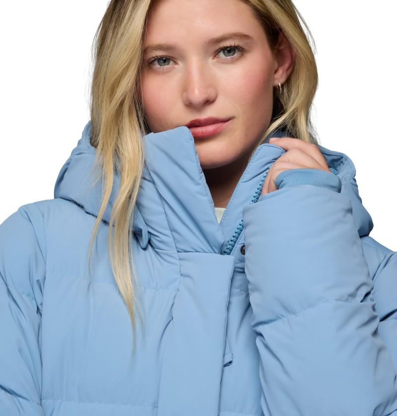 Amaze Puff Hooded Jacket - Womens - rainy day 1
