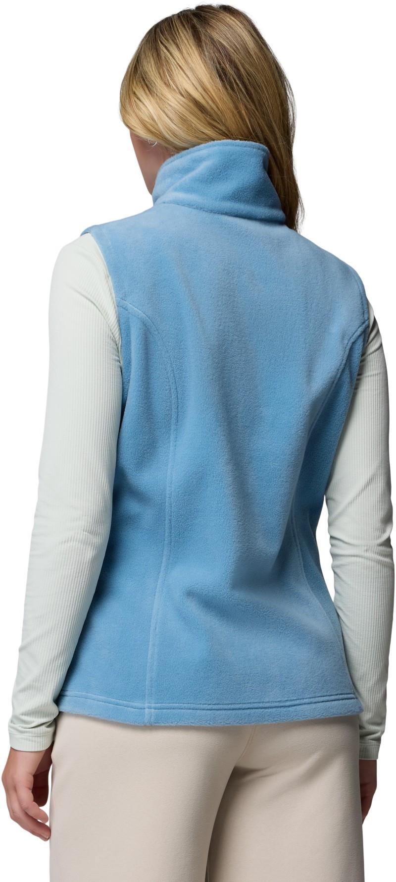Benton Springs Vest - Womens - rainy day 1