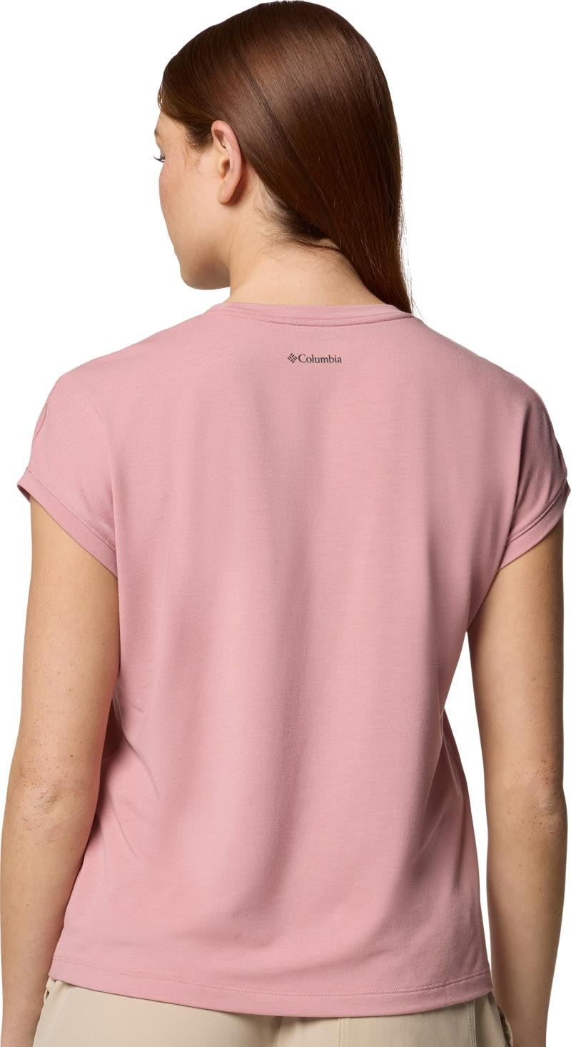 Boundless Trek SS Tee - Womens - eraser pink 1