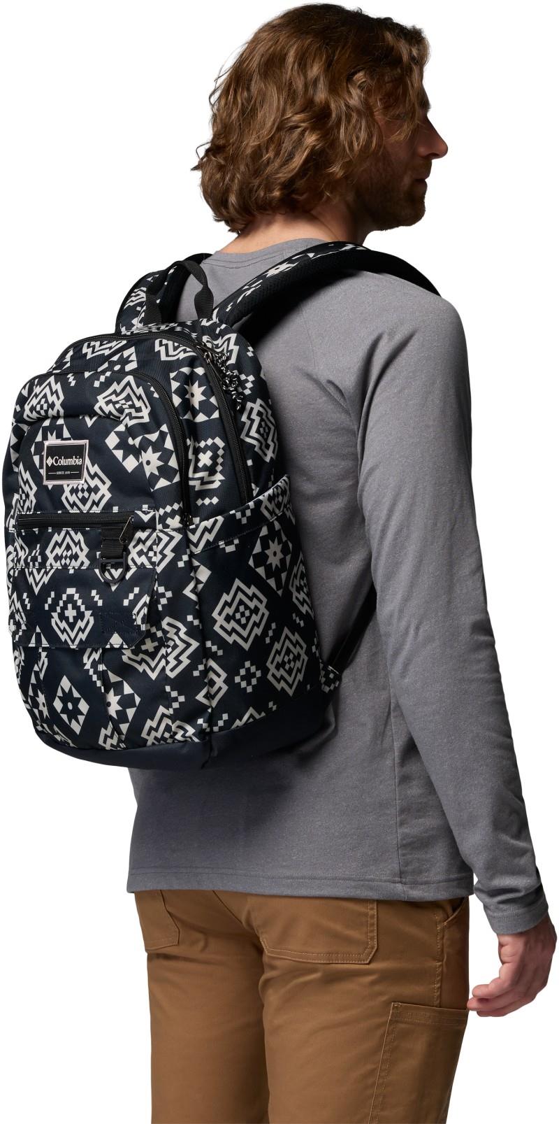 Buxton 26L Backpack - black checked out 1