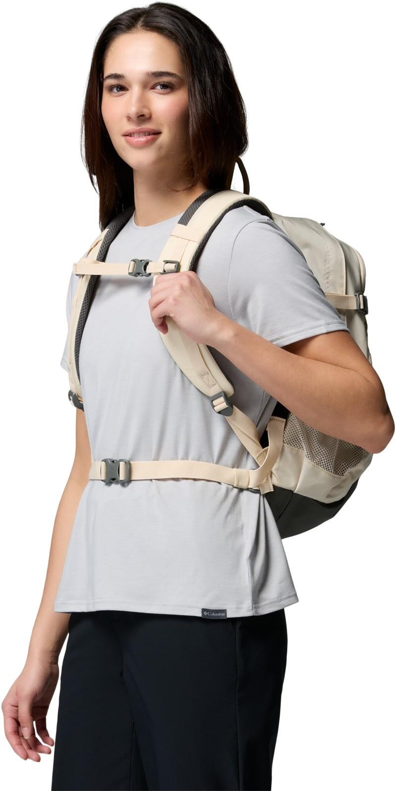Castle Crest 25L Backpack - chalk 1