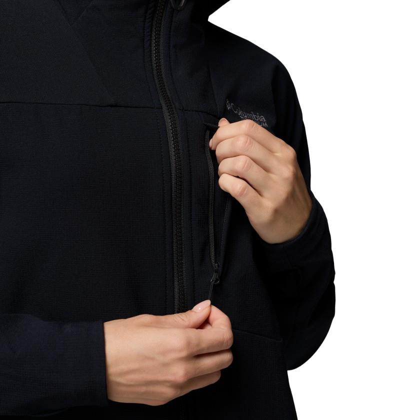 Tennent Mountain Hooded Softshell - Womens - black 1