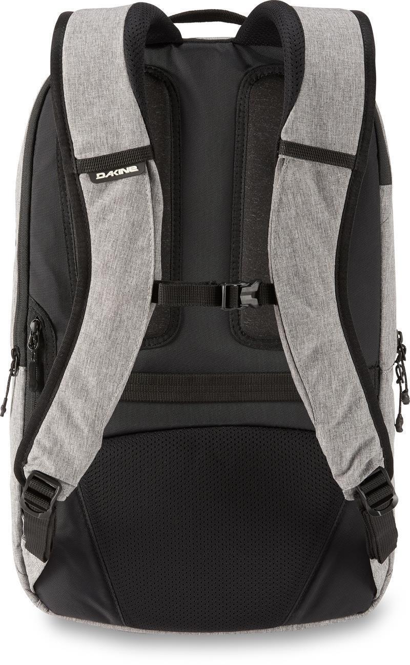 Concourse Pack 31L - greyscale 1