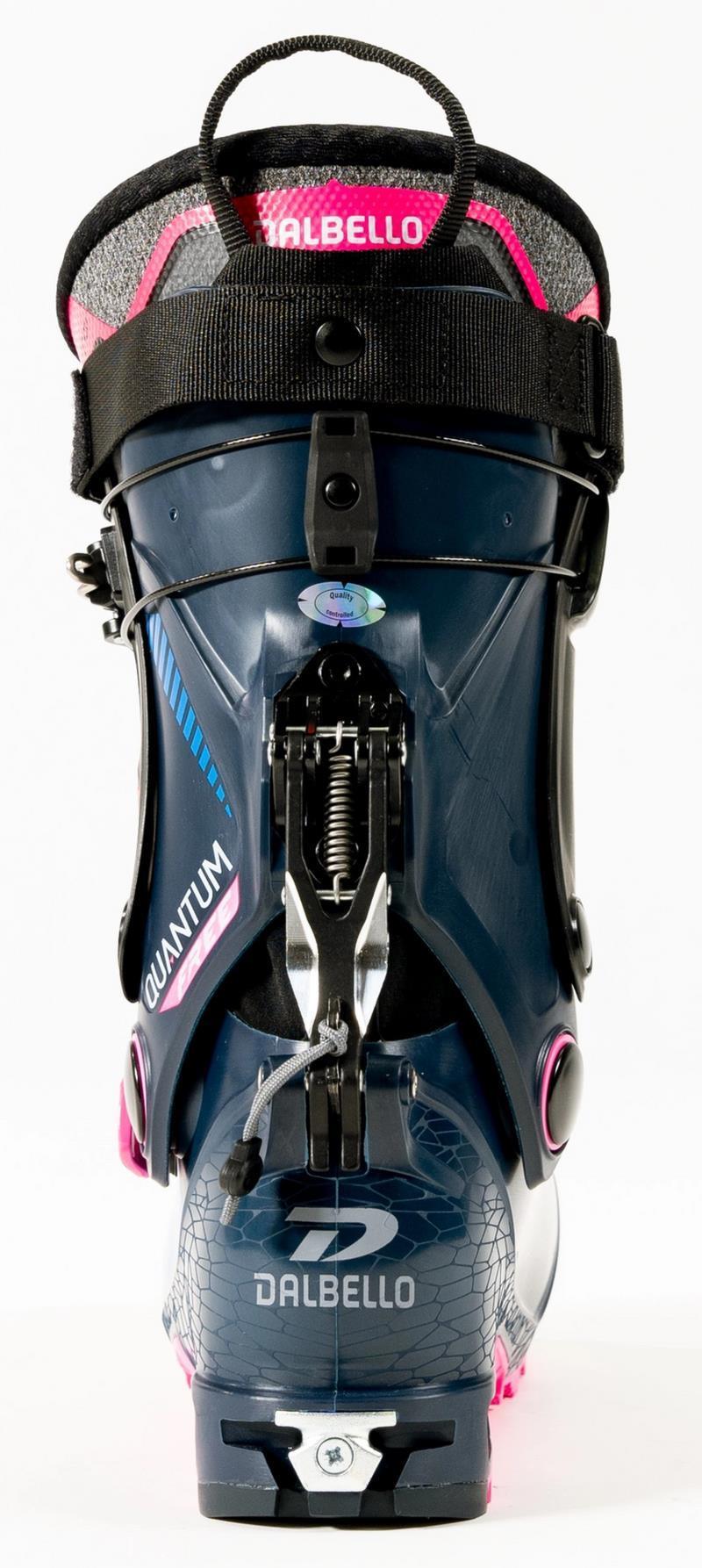 Quantum Free - Womens - Dark Blue / Fluo Pink 4
