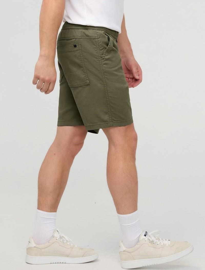 Live Lite Traveller Shorts, 8" Inseam - Mens - loden green 1