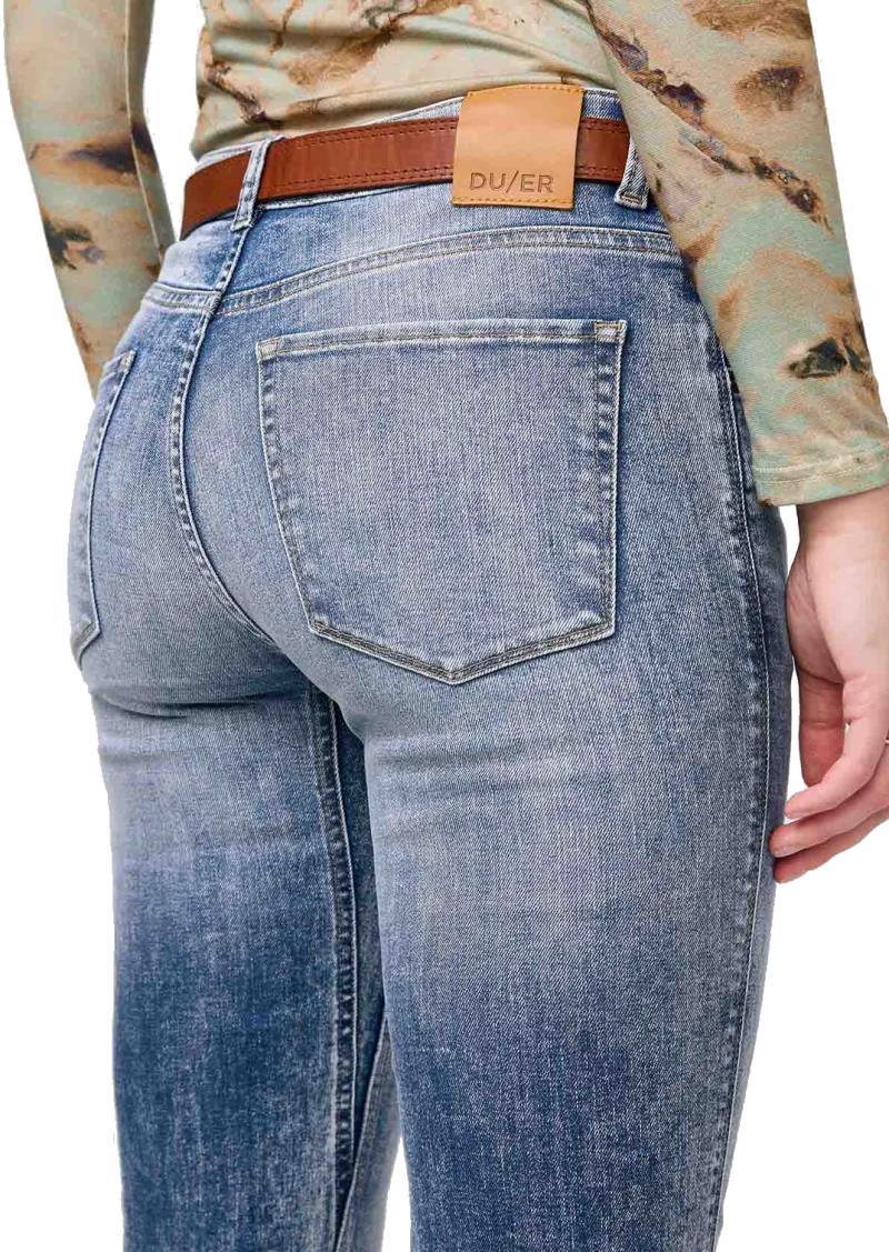 Performance Denim Slim Straight Jeans, 30" Inseam - Wash - Womens - Bleach Blue 4