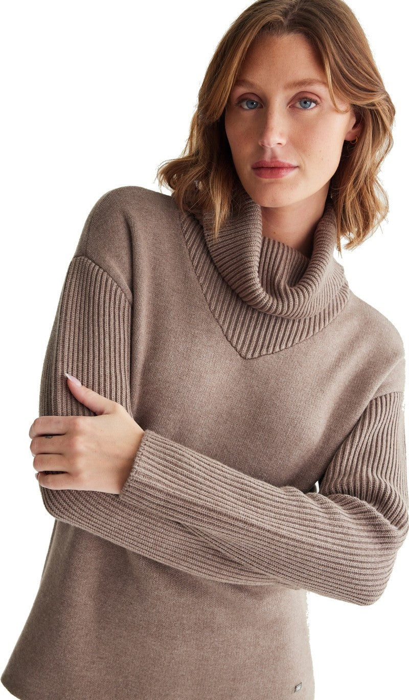 Luna Turtle Neck Sweater - Womens - mocha heather 1