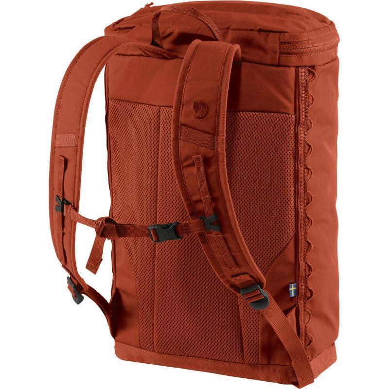 Singi 20 - Cabin Red 2