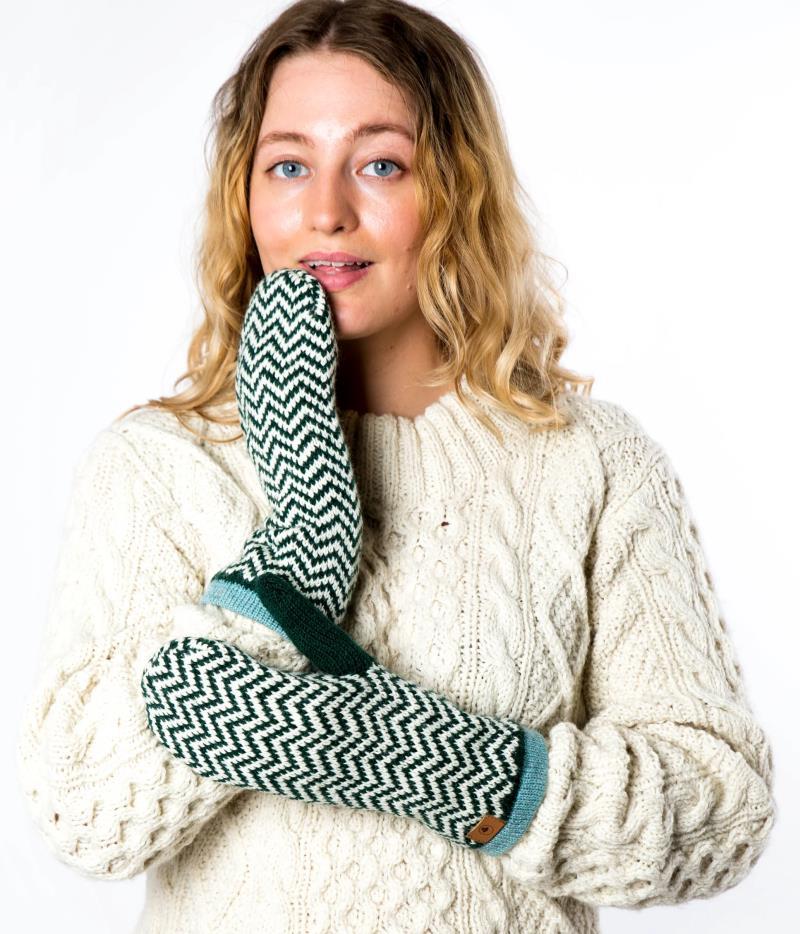 Wonderland Mittens, 100% Merino - T Blue 2