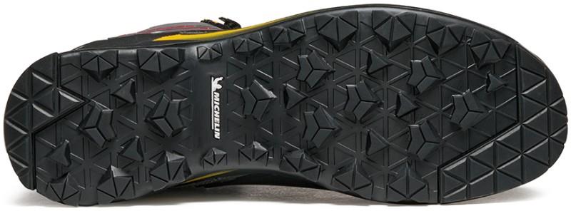 Akron Mid GTX - Mens - black / garmont orange 1