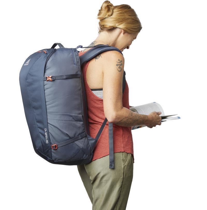 Detour 40 - spark navy 1