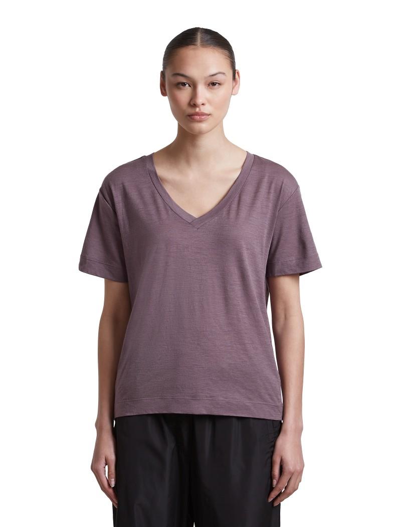 Merino 150 Tech Lite SS Relaxed V-Neck Tee - Womens - grey plum 1