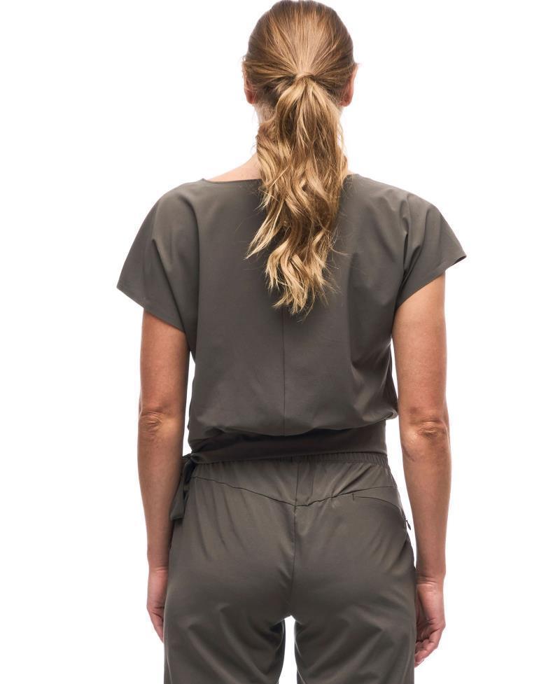 Aleste Cropped Shirt - Womens - Night Owl 2
