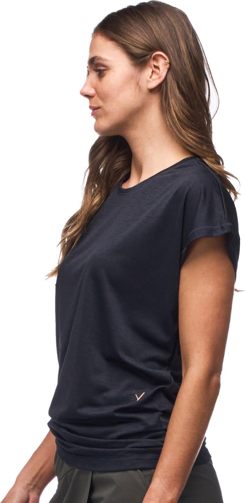 Berga SS Shirt - Womens - Black 2