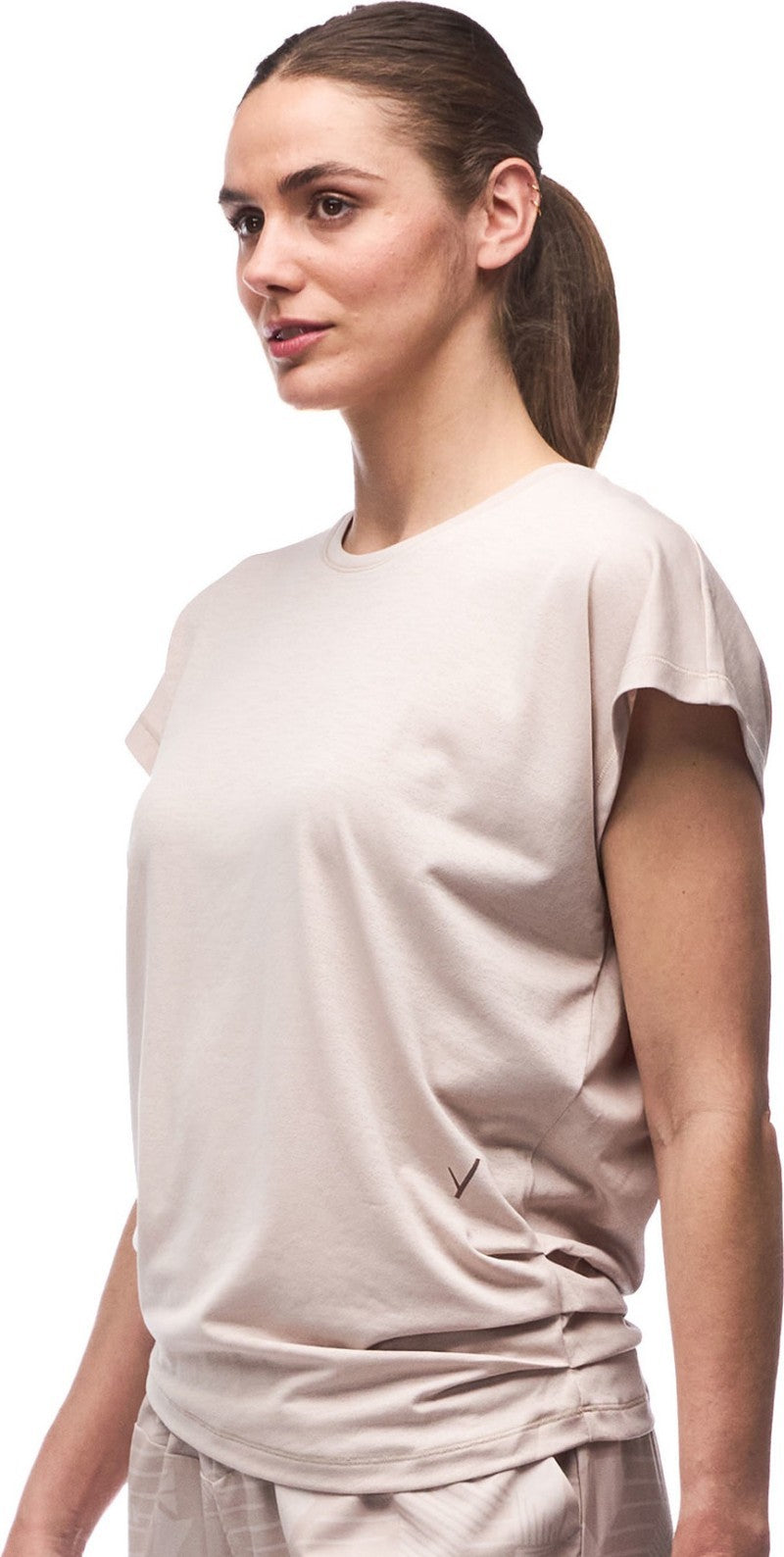 Berga SS Shirt - Womens - beach 1