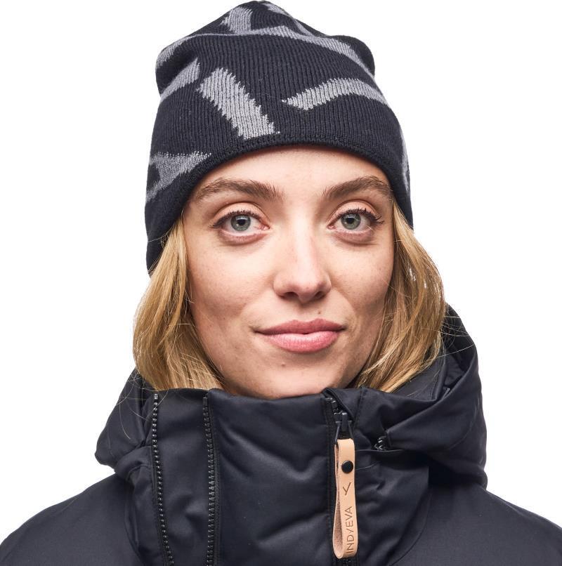 Gorro Beanie - Womens - black branch print 1