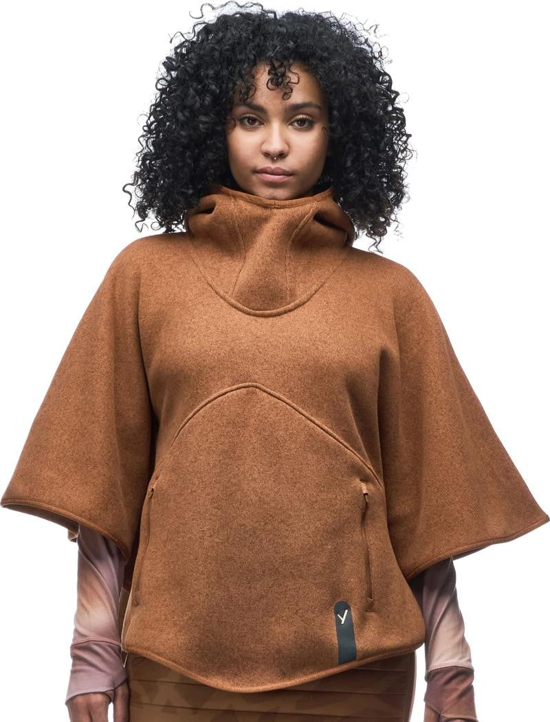 Satu Fleece Poncho - Womens - toffee 1
