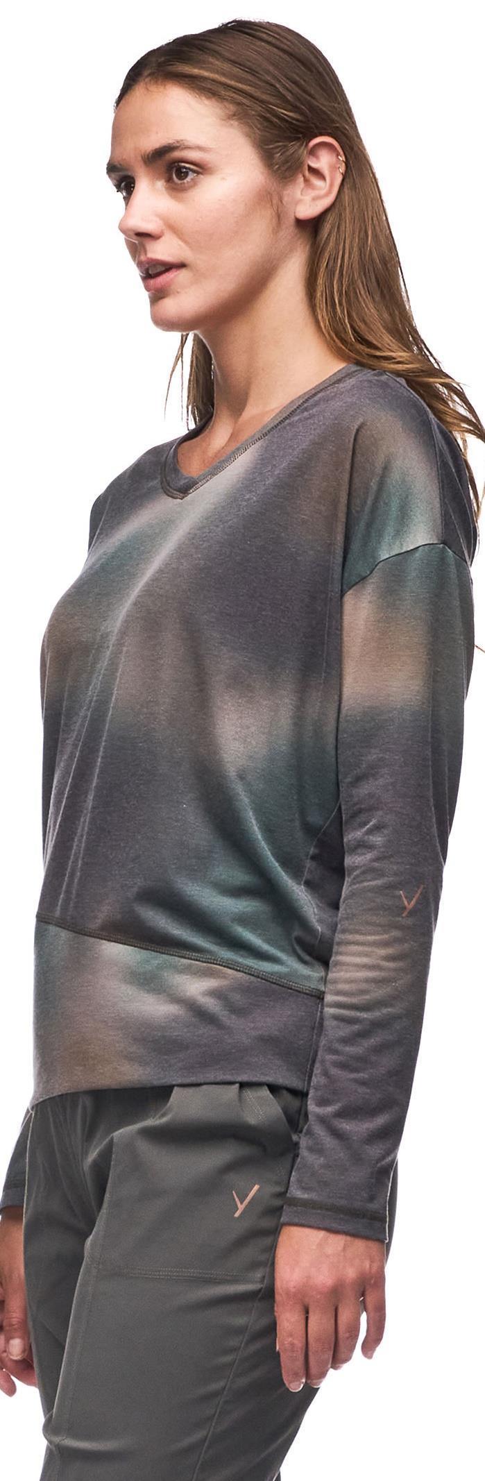 Veloz V-Neck Top - Womens - cypress aurora print 1