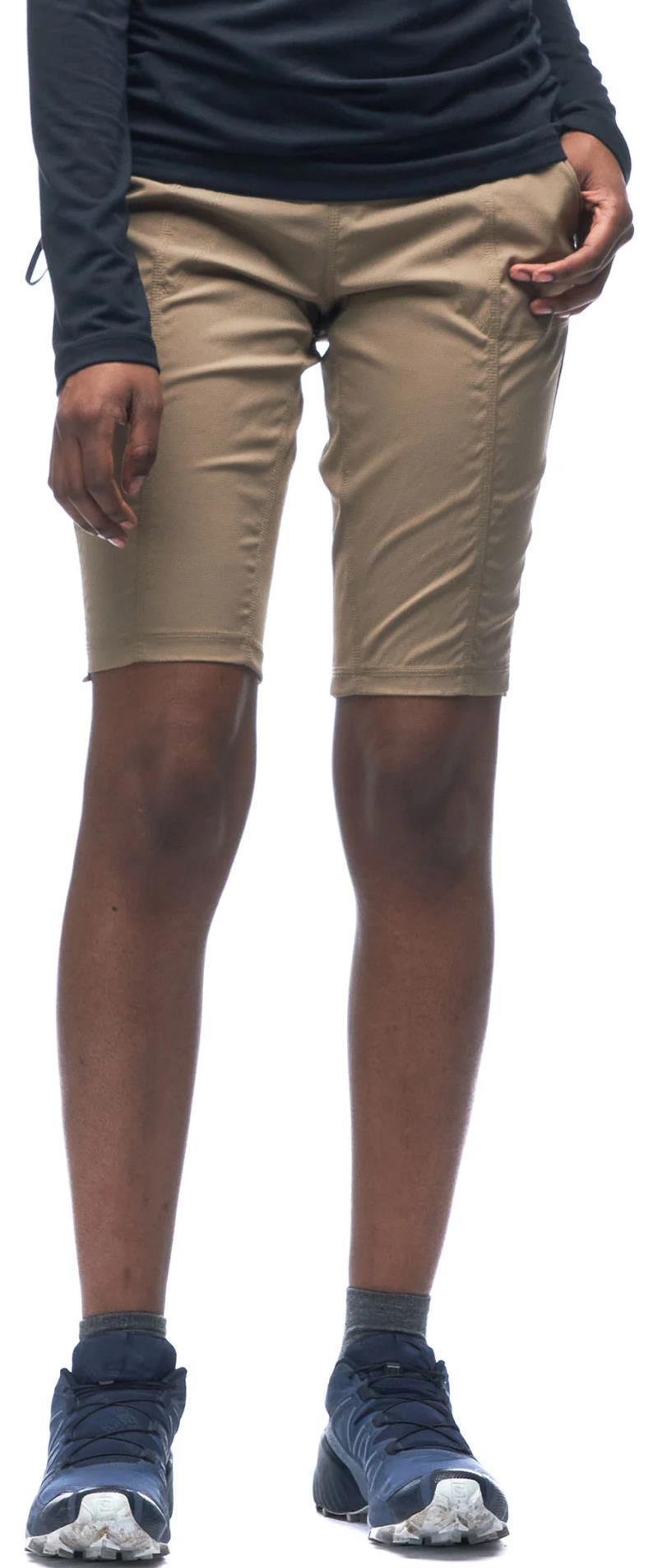 Viajar II Shorts - Womens - Safari 1