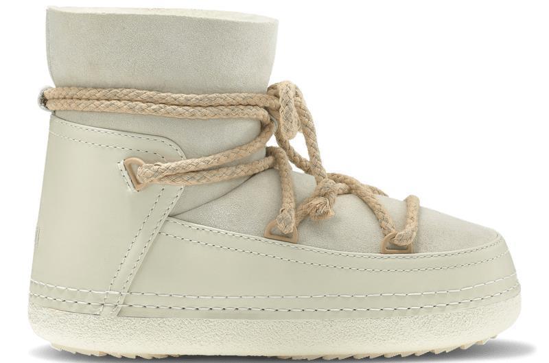 Classic Boots - Womens - Panna 1