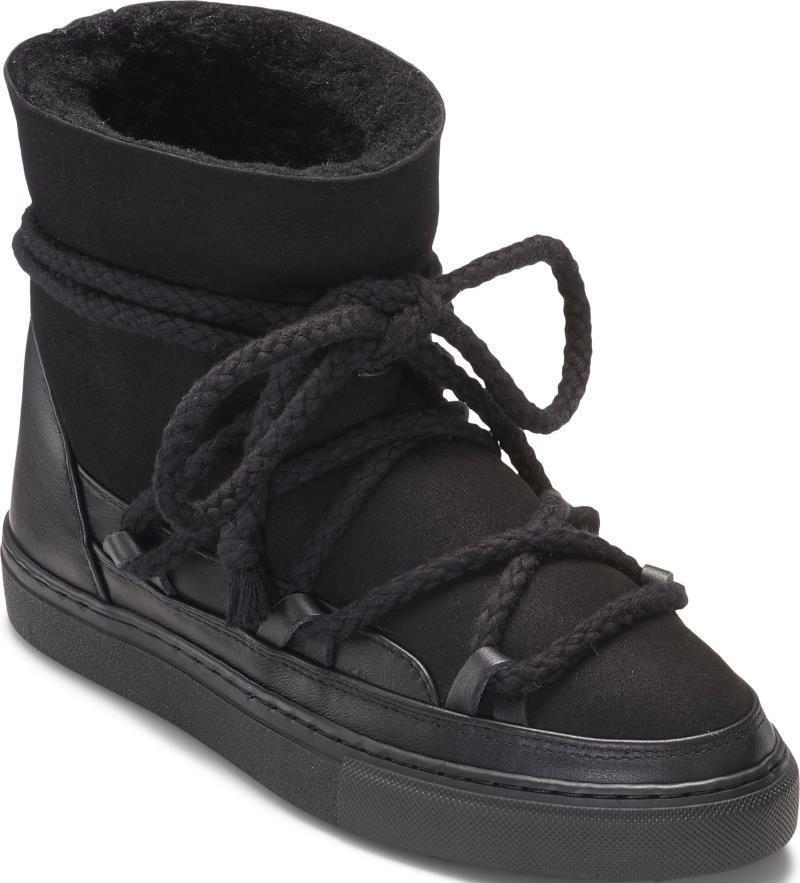 Classic Sneakers - Womens - Black 2