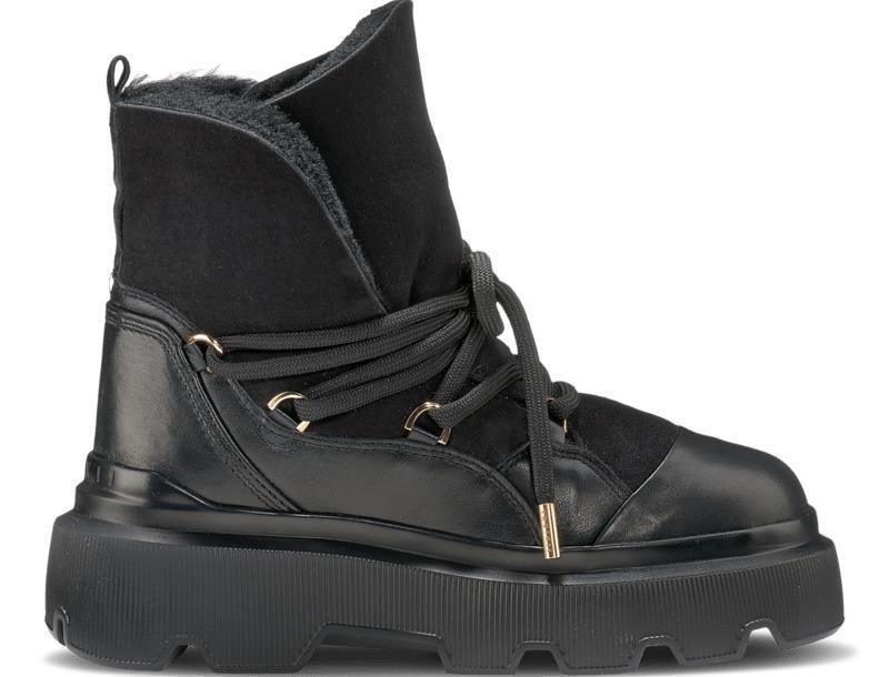 Endurance Trekking Sneakers - Womens - Black 1